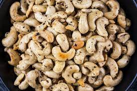 CASHEWS SALT & PEPPER