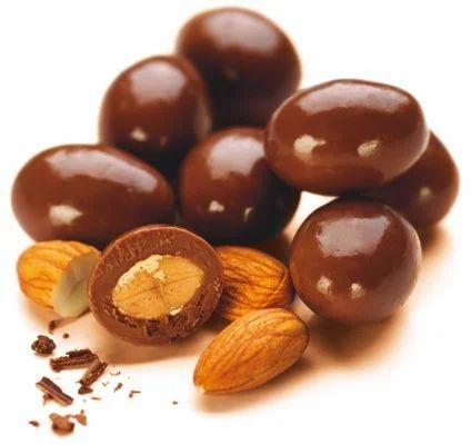 MILK CHOCOLATE ALMONDS